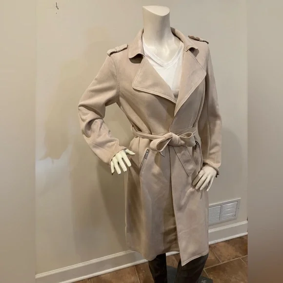 Tahari Light Beige Faux Leather Trench Coat with Waist Tie, Size Medium - Picture 5 of 16
